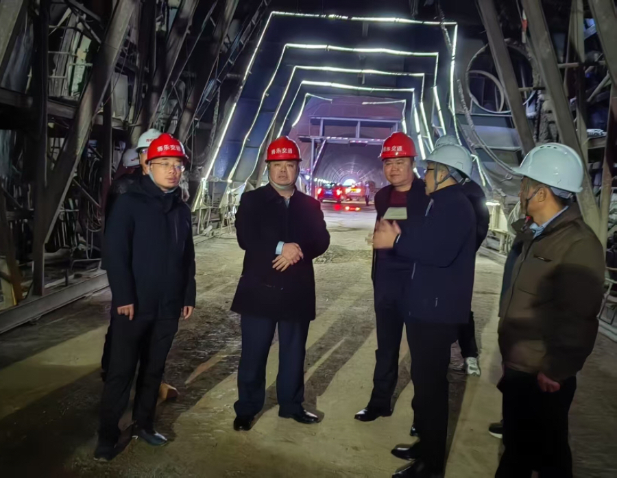 cca0e84d4742aba7525c6c7a9f99d43